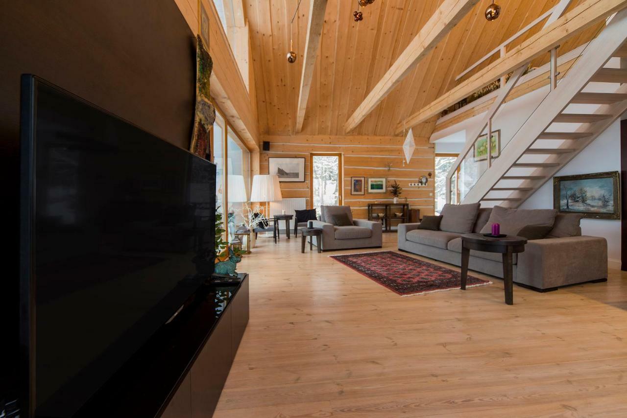 Sun & Ski Laser Apartment